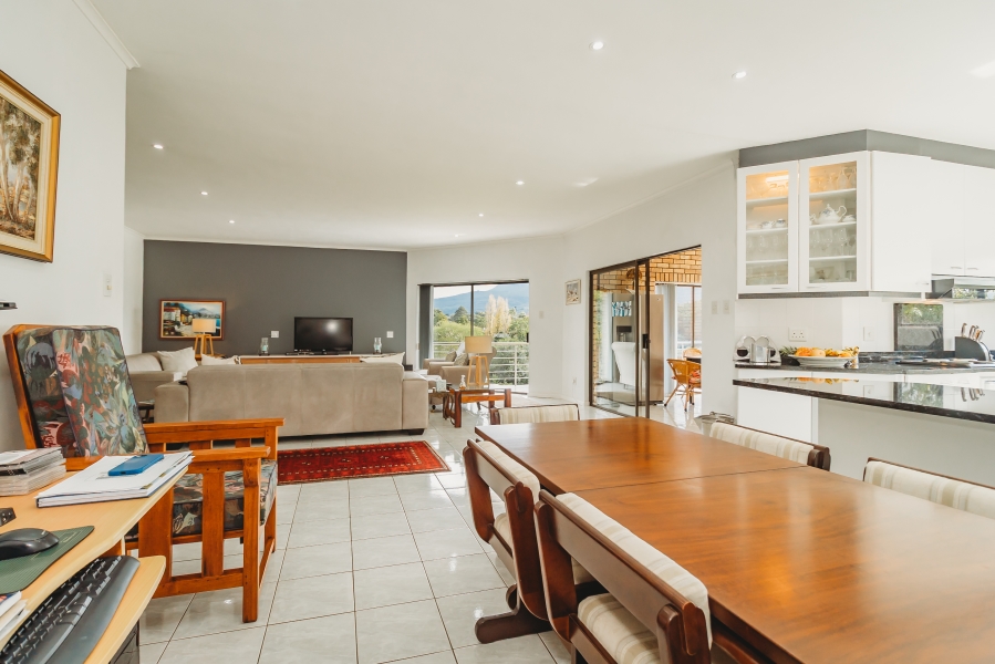 4 Bedroom Property for Sale in Bergsig Western Cape